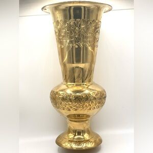 Vase Ornate Floral Engraved - Shiny Gold Tone Unique design 
*Made in India*